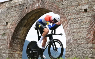 Giro d’Italia Stage 10: Daan Hoole Triumphs in Time Trial while Isaac Del Toro Retains Maglia Rosa