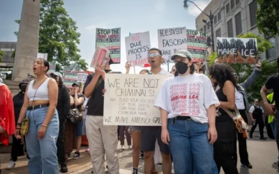 Chicago Protests Against ICE Raids: What We Know
