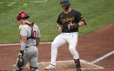Heroics from Henry Davis Lead Pirates to Series Win over Phillies